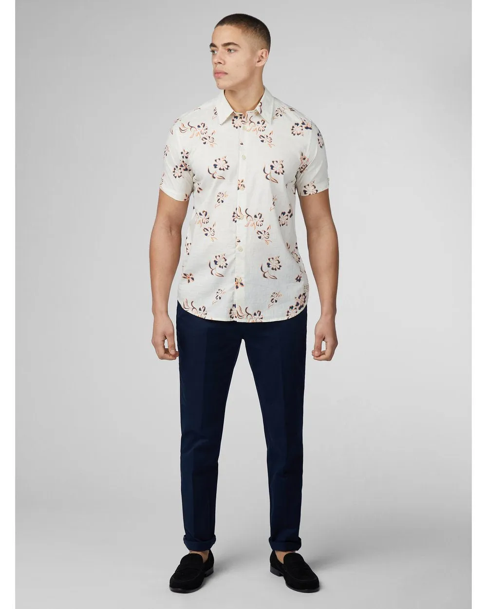 Ben Sherman Linear Floral Print S/S Shirt 015