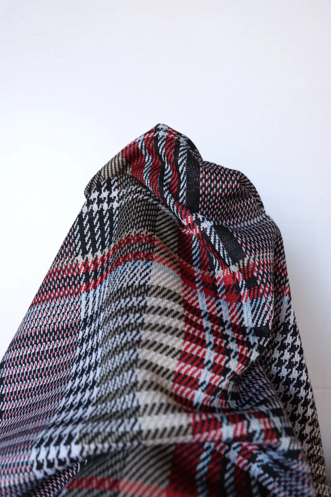 Scarlet & Taupe Houndstooth Plaid Yarn Dyed Jacquard Knit