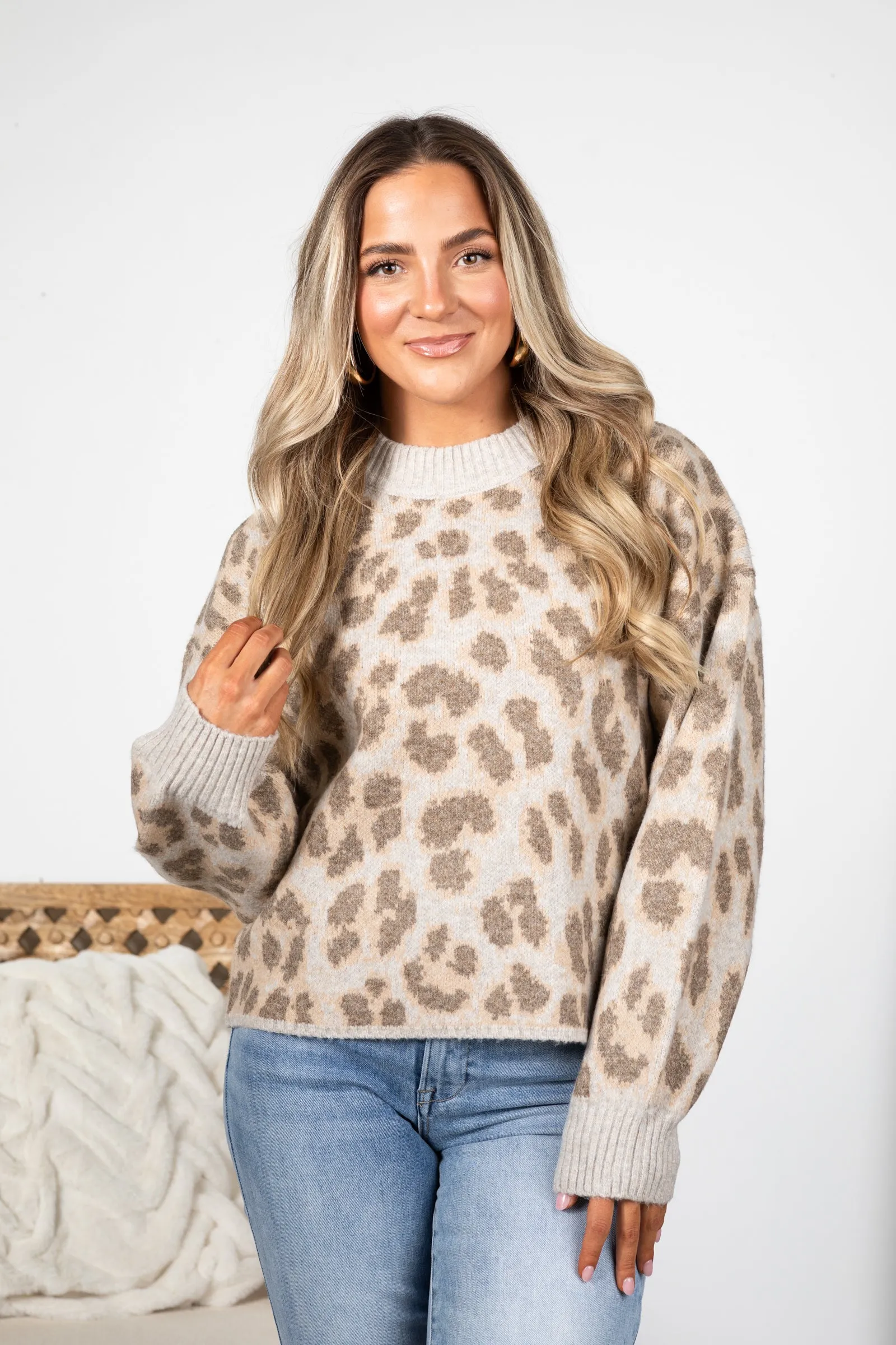 Soft Cozy Leopard Graphic Knit Sweaters